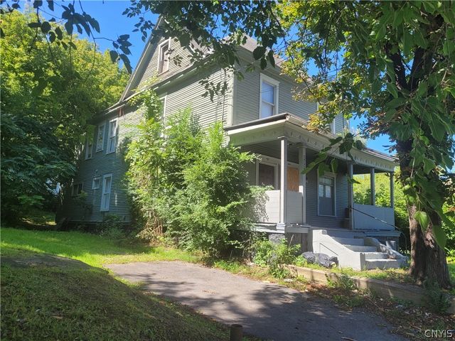 1322 South Avenue 24, Syracuse, NY 13207