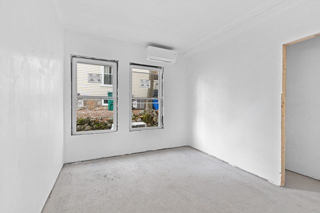 7 Davis St 1, Woburn, MA 01801