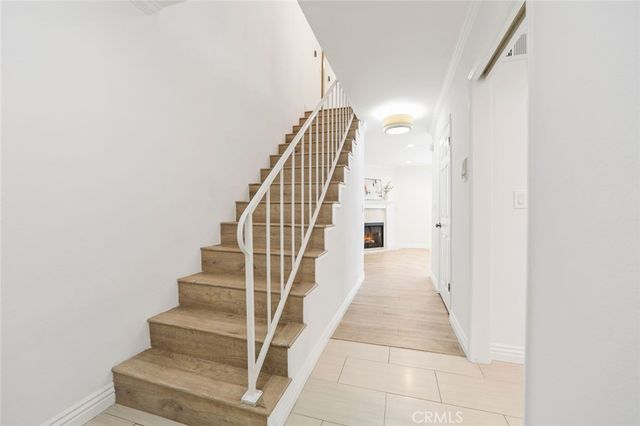 4189 Vineland 120, Studio City, CA 91602