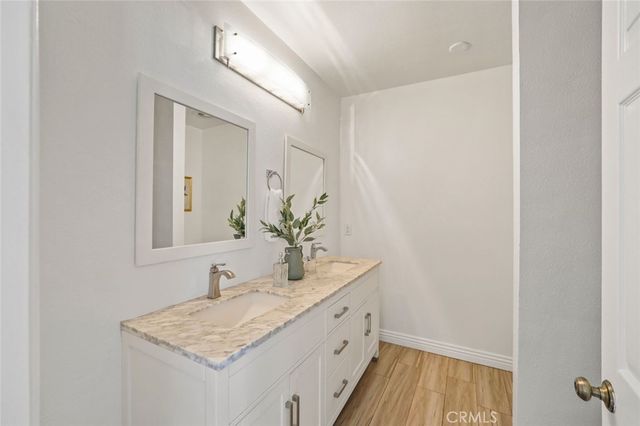 4189 Vineland 120, Studio City, CA 91602