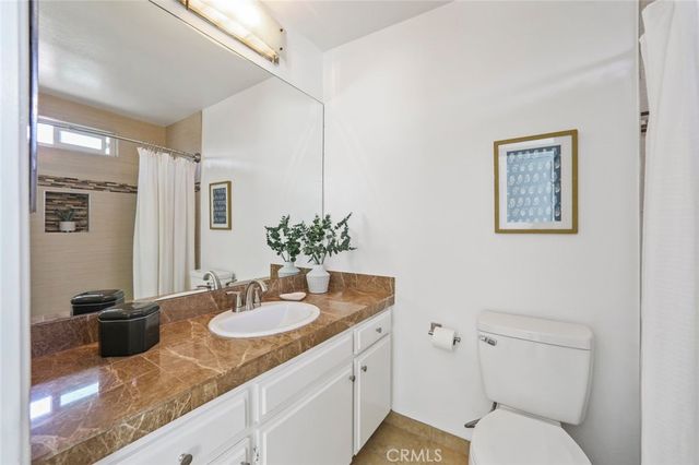 4189 Vineland 120, Studio City, CA 91602