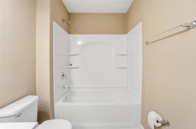 2571 Sunset Maple Dr., Tipp City, OH 45371