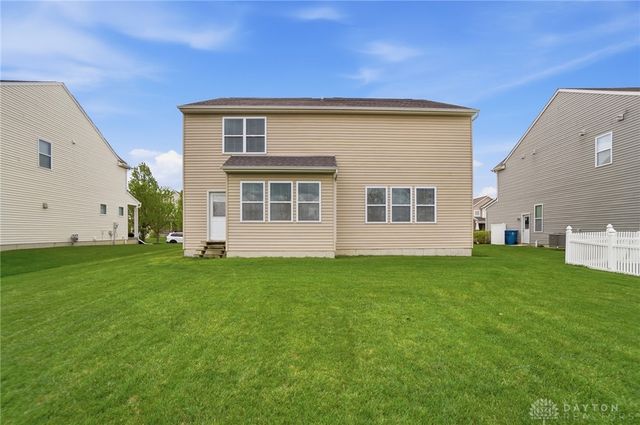 2571 Sunset Maple Dr., Tipp City, OH 45371