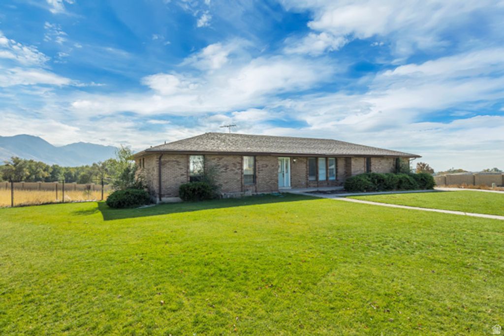 5423 W PEBBLE LN, Highland, UT 84003