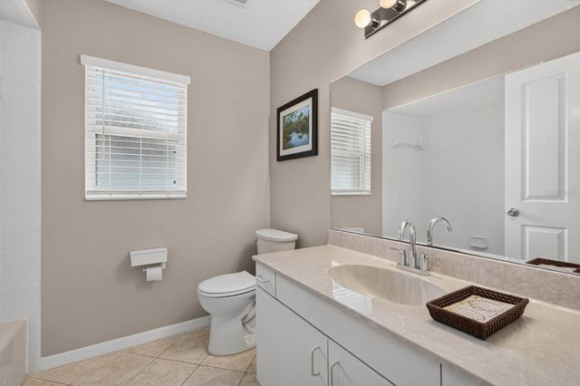 40 FLAMINGO DRIVE, Palm Coast, FL 32137