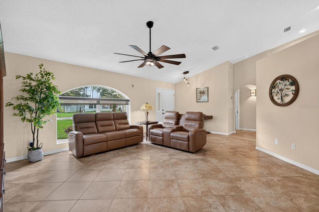 40 FLAMINGO DRIVE, Palm Coast, FL 32137