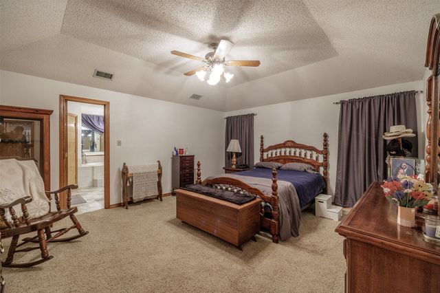 875 Harlan Road, Combine, TX 75159