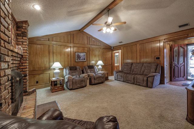875 Harlan Road, Combine, TX 75159