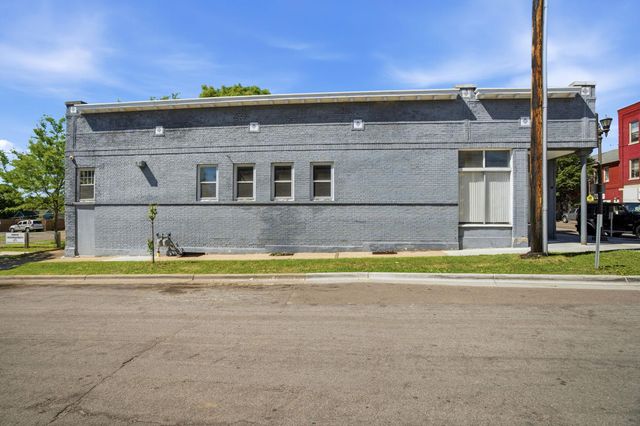 871 Payne Avenue, Saint Paul, MN 55130