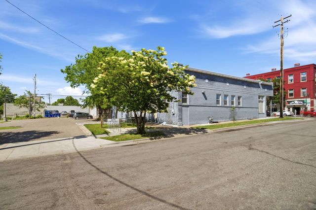 871 Payne Avenue, Saint Paul, MN 55130