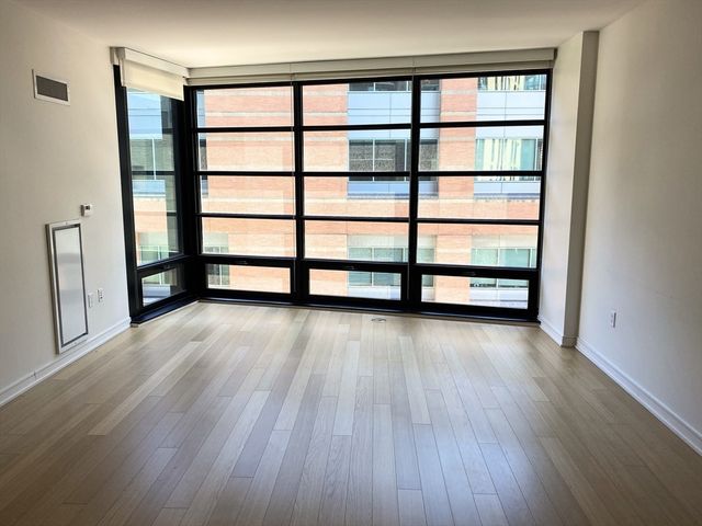 580 Washington St 604, Boston, MA 02111