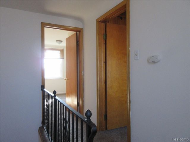 13477 Vernon Avenue, Warren, MI 48089