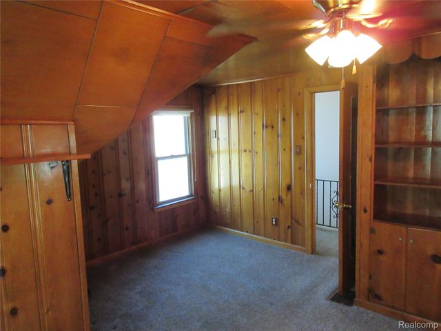 13477 Vernon Avenue, Warren, MI 48089