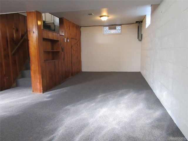 13477 Vernon Avenue, Warren, MI 48089