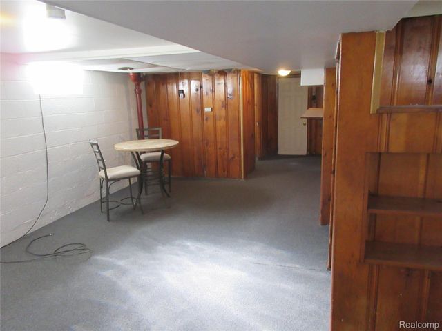 13477 Vernon Avenue, Warren, MI 48089