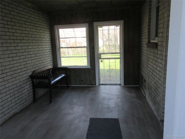 13477 Vernon Avenue, Warren, MI 48089