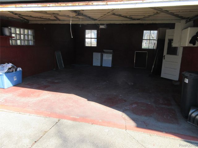 13477 Vernon Avenue, Warren, MI 48089