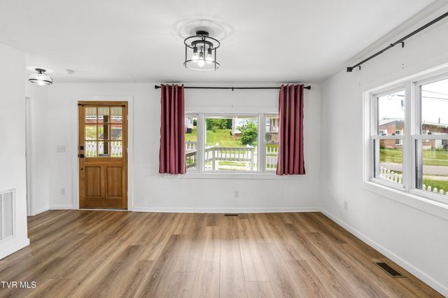 825 5th Street, Bristol, TN 37620