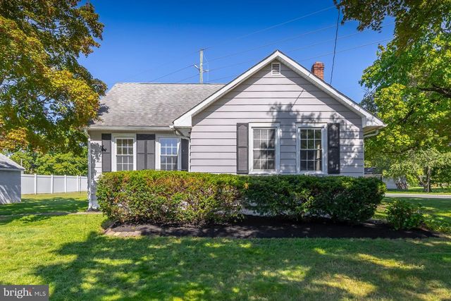 246 HARMONY RD, Gibbstown, NJ 08027