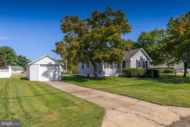 246 HARMONY RD, Gibbstown, NJ 08027