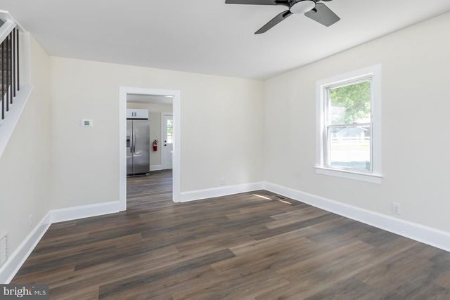 246 HARMONY RD, Gibbstown, NJ 08027