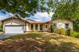 6 Walnut Park Drive, Cedar Hill, MO 63016