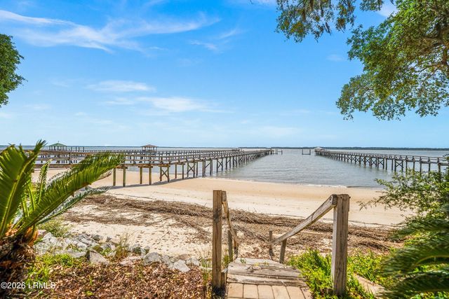 85 Fort Fremont Road, St. Helena Island, SC 29920
