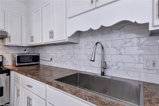 33 E Mercury BLVD, Hampton, VA 23669