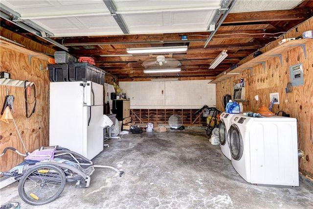 33 E Mercury BLVD, Hampton, VA 23669
