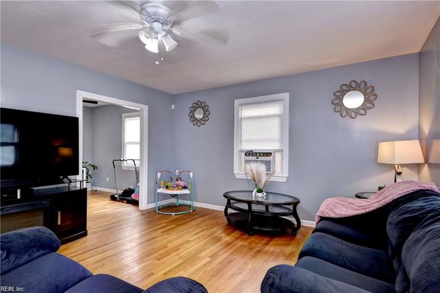 33 E Mercury BLVD, Hampton, VA 23669