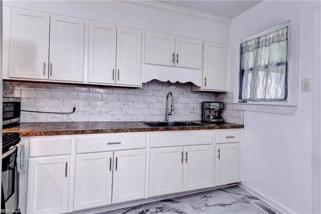33 E Mercury BLVD, Hampton, VA 23669