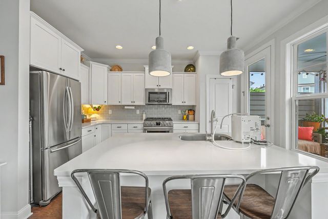 1603 Prince Edward Street, Mount Pleasant, SC 29466