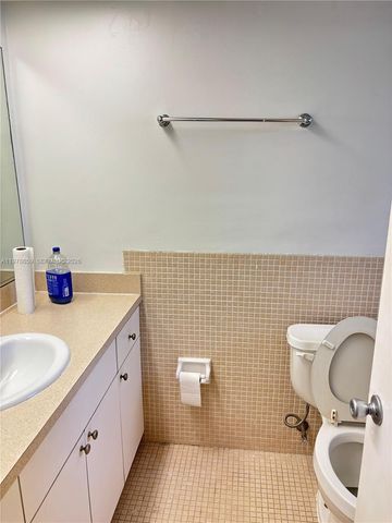 7310 SW 82nd St A219, Miami, FL 33143