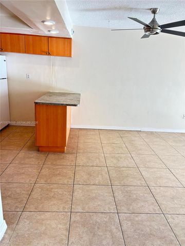 7310 SW 82nd St A219, Miami, FL 33143