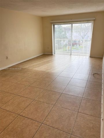 7310 SW 82nd St A219, Miami, FL 33143