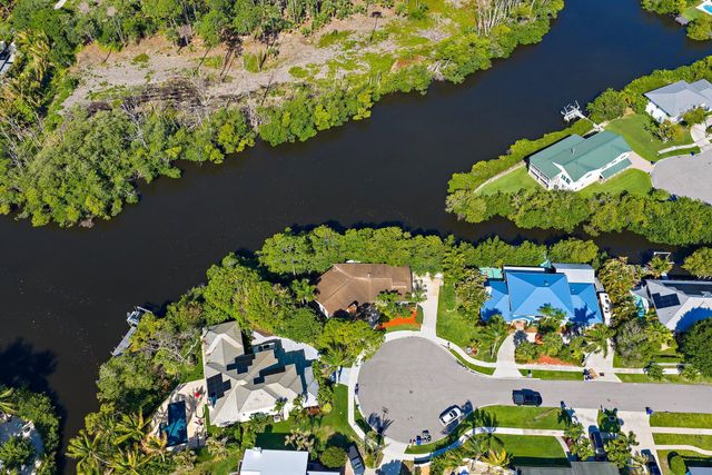 702 Warren Drive, Jupiter, FL 33458