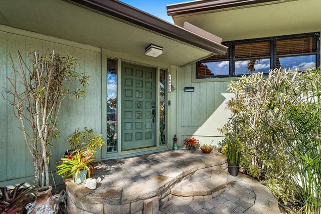 702 Warren Drive, Jupiter, FL 33458
