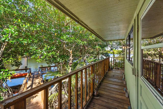 702 Warren Drive, Jupiter, FL 33458