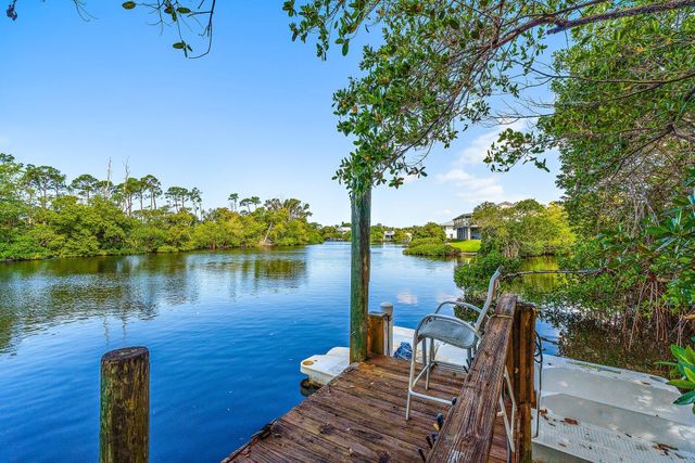 702 Warren Drive, Jupiter, FL 33458