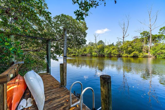 702 Warren Drive, Jupiter, FL 33458