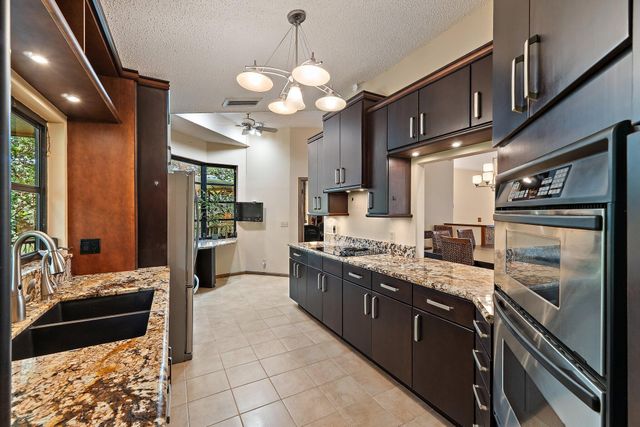 702 Warren Drive, Jupiter, FL 33458