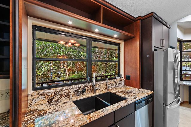 702 Warren Drive, Jupiter, FL 33458