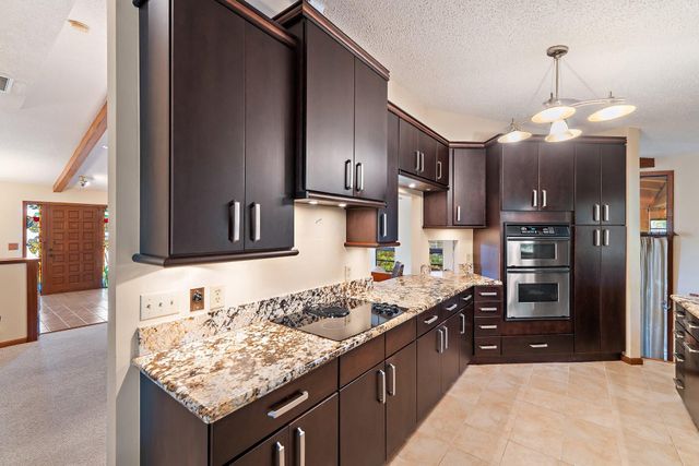 702 Warren Drive, Jupiter, FL 33458