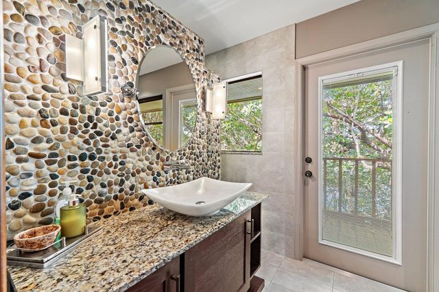 702 Warren Drive, Jupiter, FL 33458