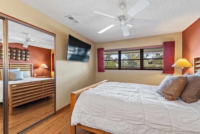 702 Warren Drive, Jupiter, FL 33458