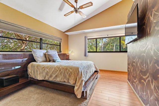 702 Warren Drive, Jupiter, FL 33458