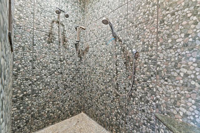 702 Warren Drive, Jupiter, FL 33458