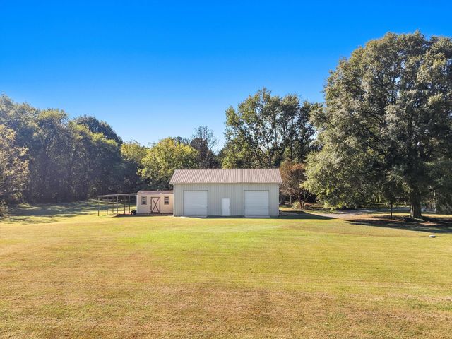 694 Meadow Drive, Chickamauga, GA 30707