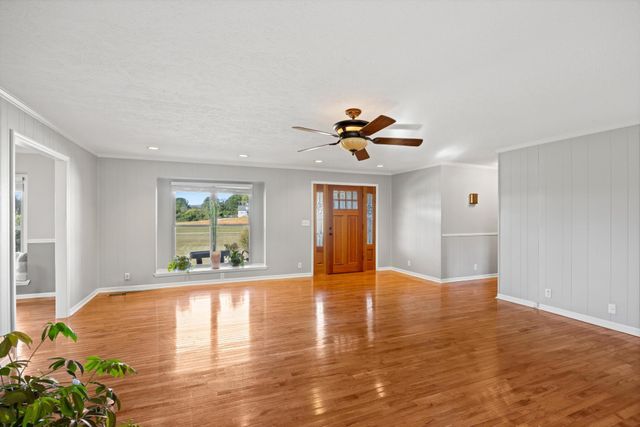 694 Meadow Drive, Chickamauga, GA 30707