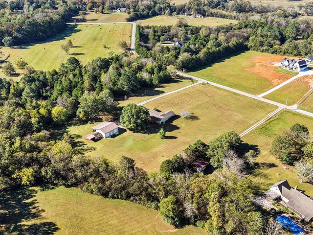 694 Meadow Drive, Chickamauga, GA 30707